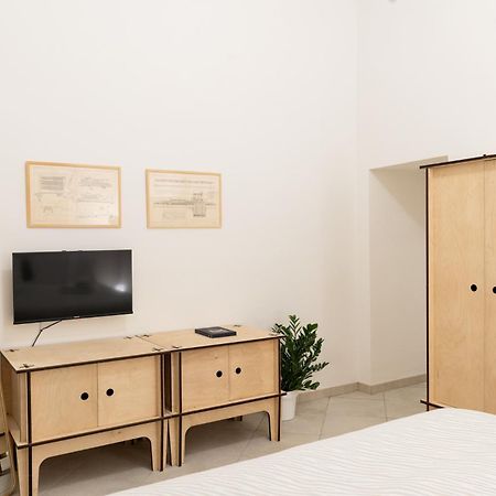 Salita Trinita Apartment Наполи Екстериор снимка